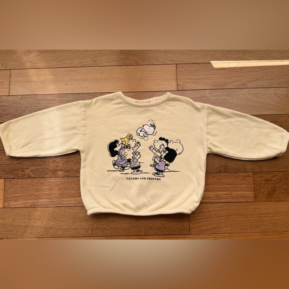 Zara Peanuts - Snoopy + Friends Sweatshirt